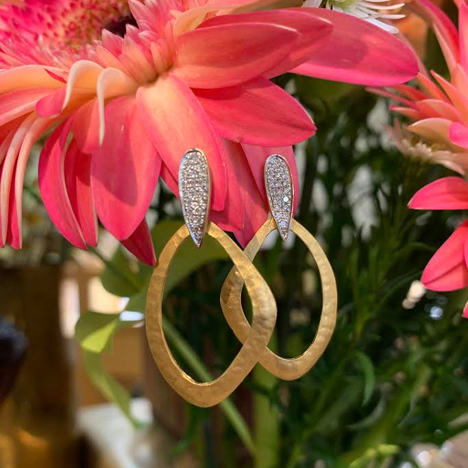 Gallery Dangles