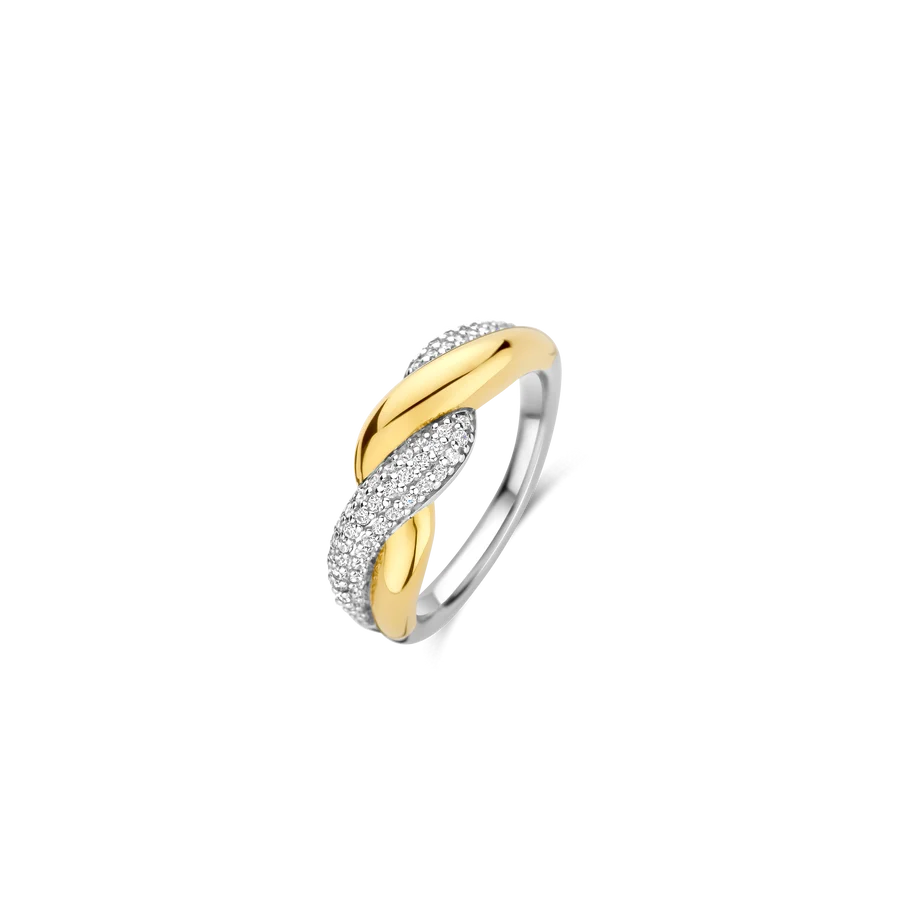 Twist Ring