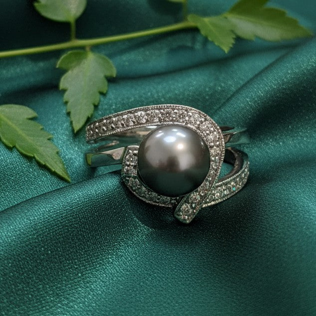 Pearl Swirl Bypass Ring