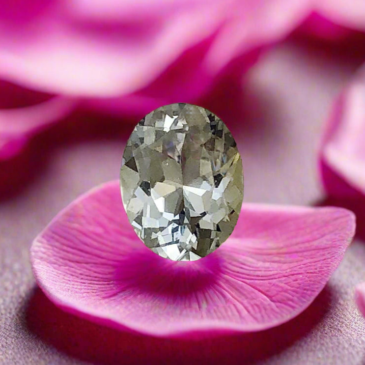 White Sapphire, 2.29CT