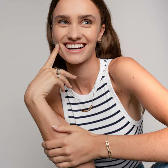 Geometric Link Center Necklace