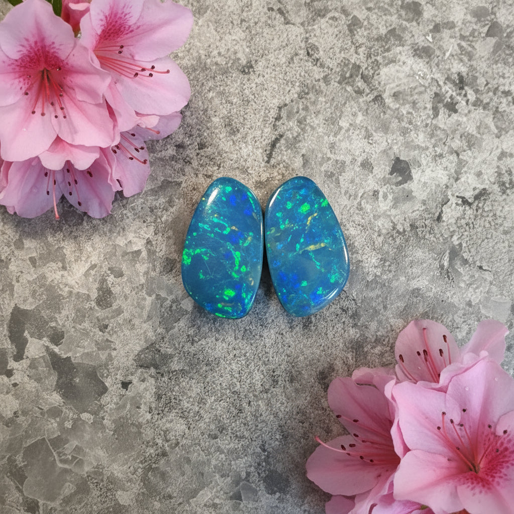 Small Opal Shell Doublet Pair Top