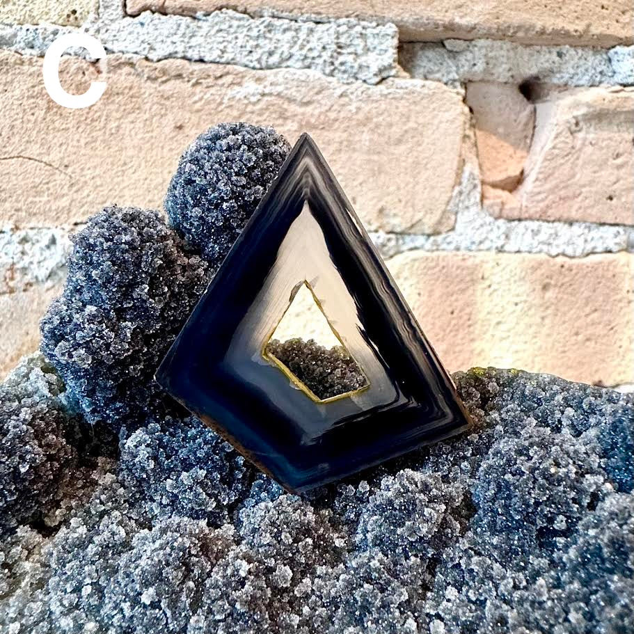 Polyhedral Agates
