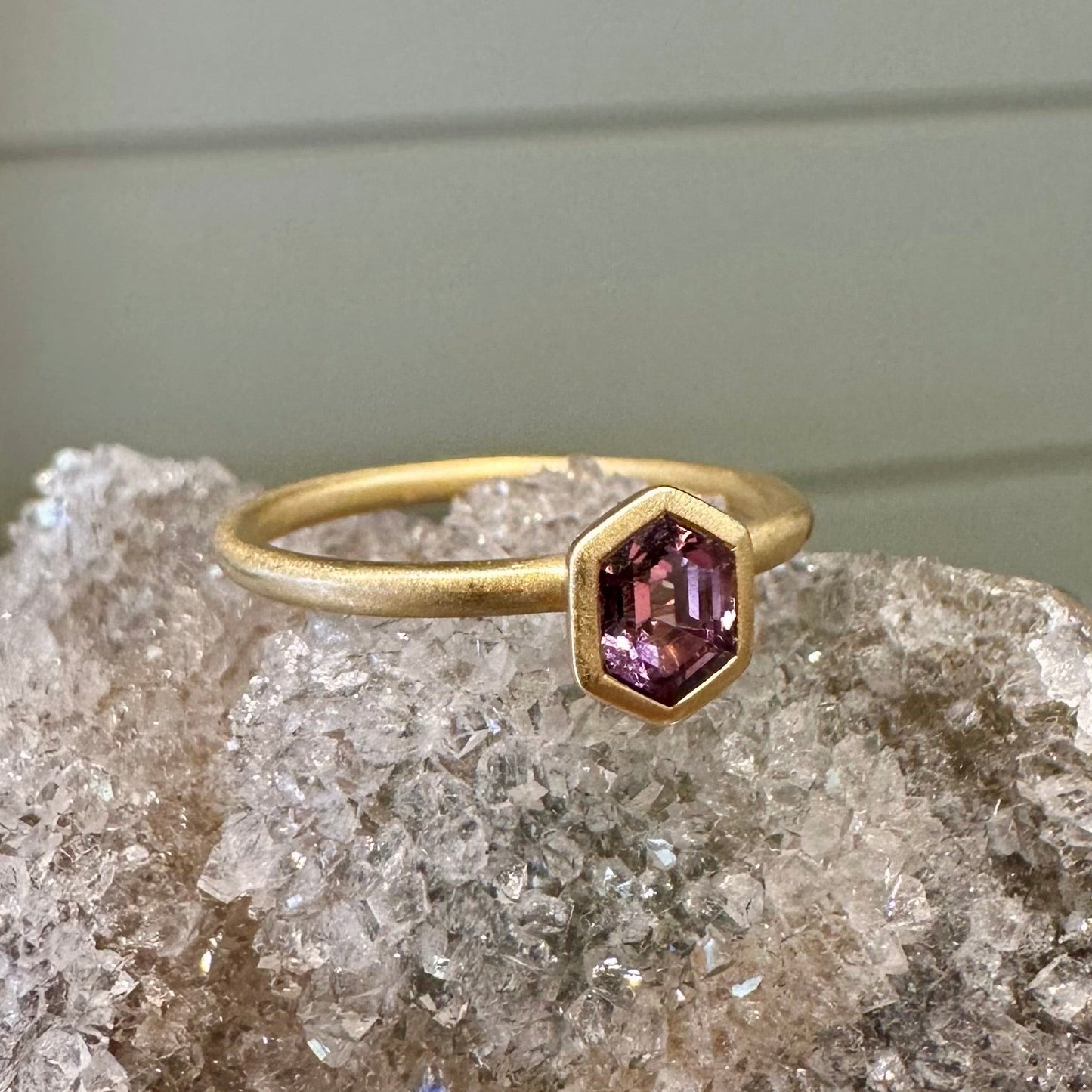 Purple Spinel Hexagon Yum Drop Ring