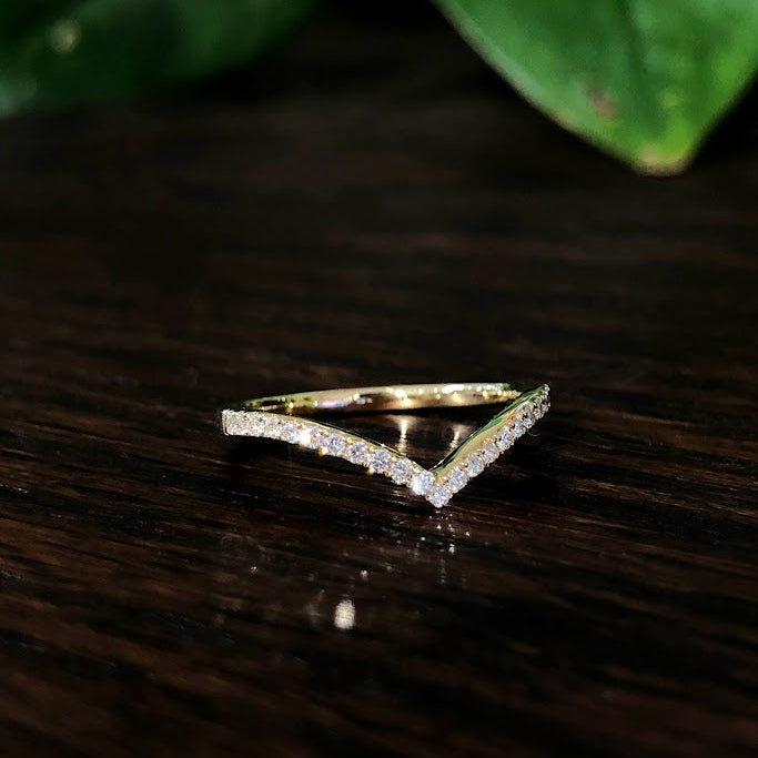 "Gigi" Chevron Diamond Band