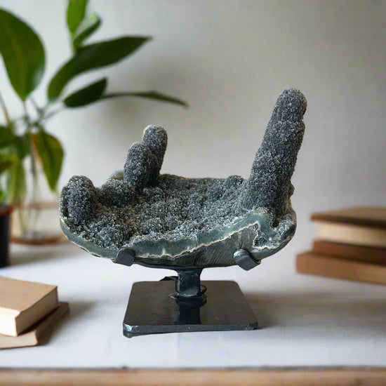 Stalagmite Quartz Geode