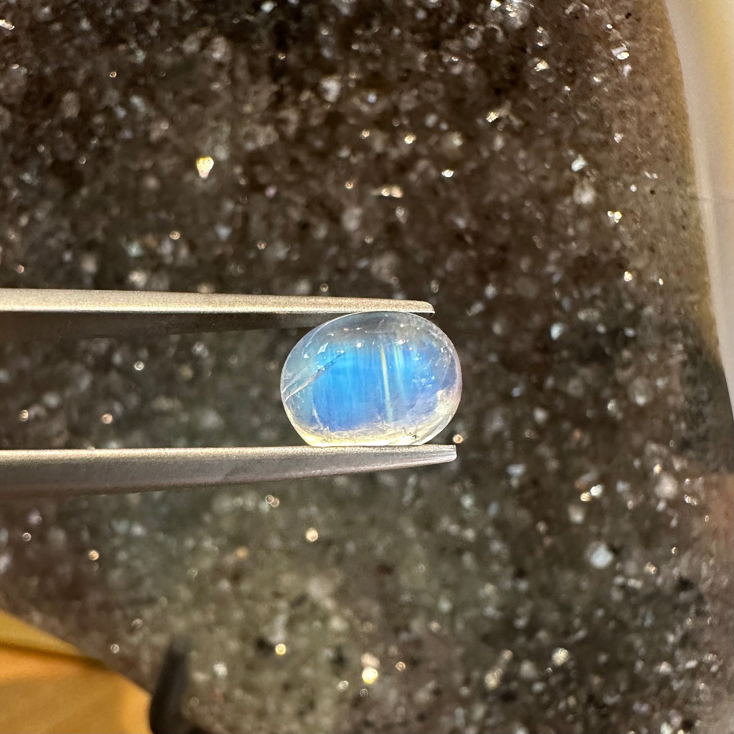 Moonstone Oval Cabochon, 0.61ct