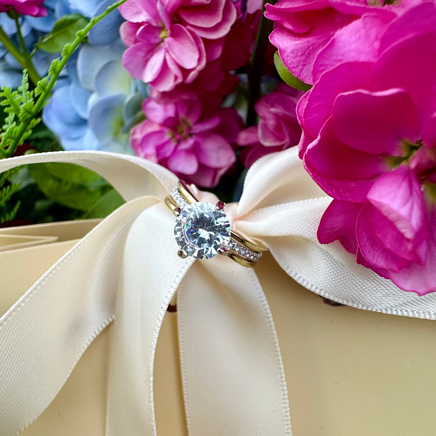 "Belle" Engagement Mounting