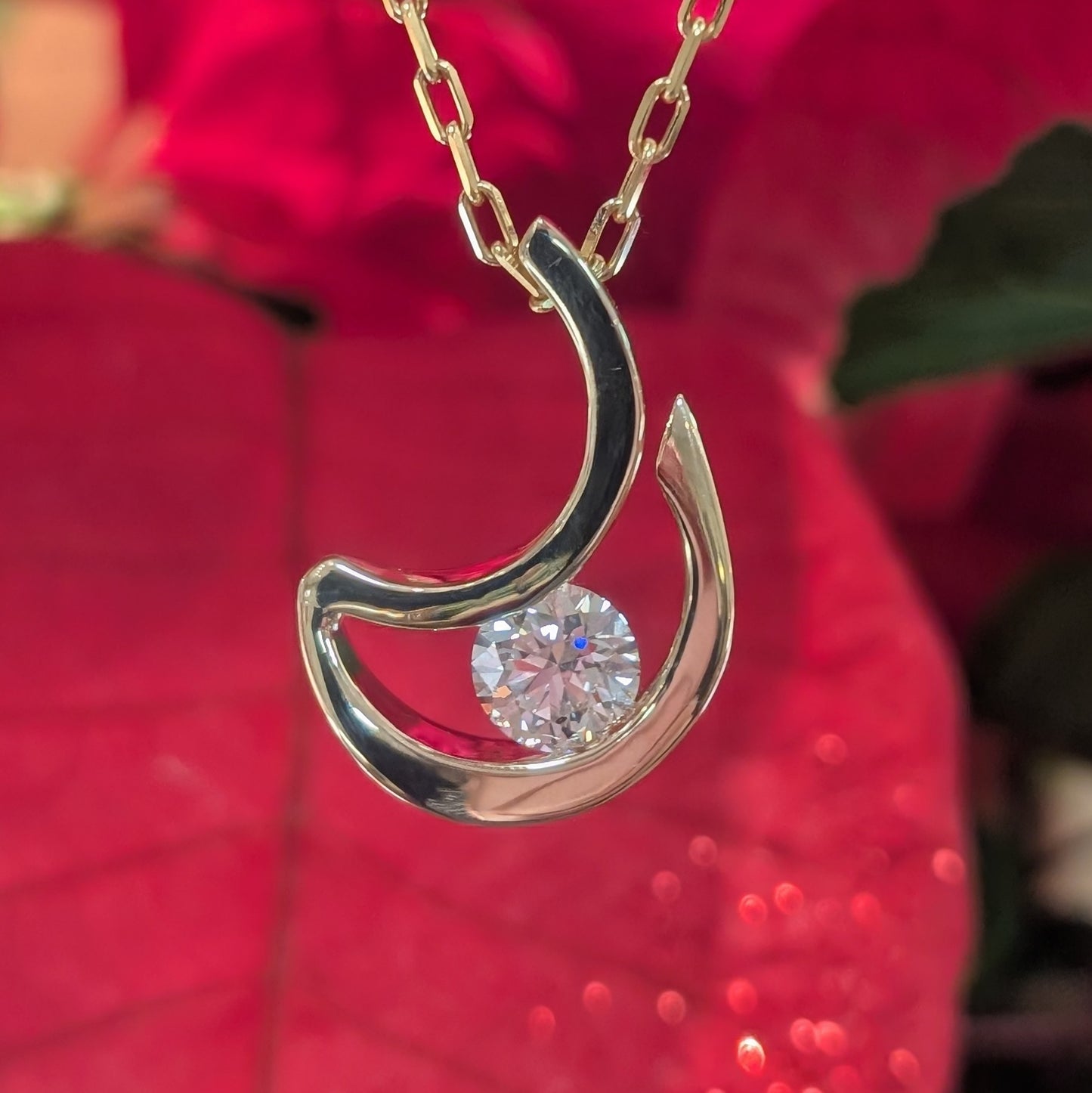 "Alee" Pendant