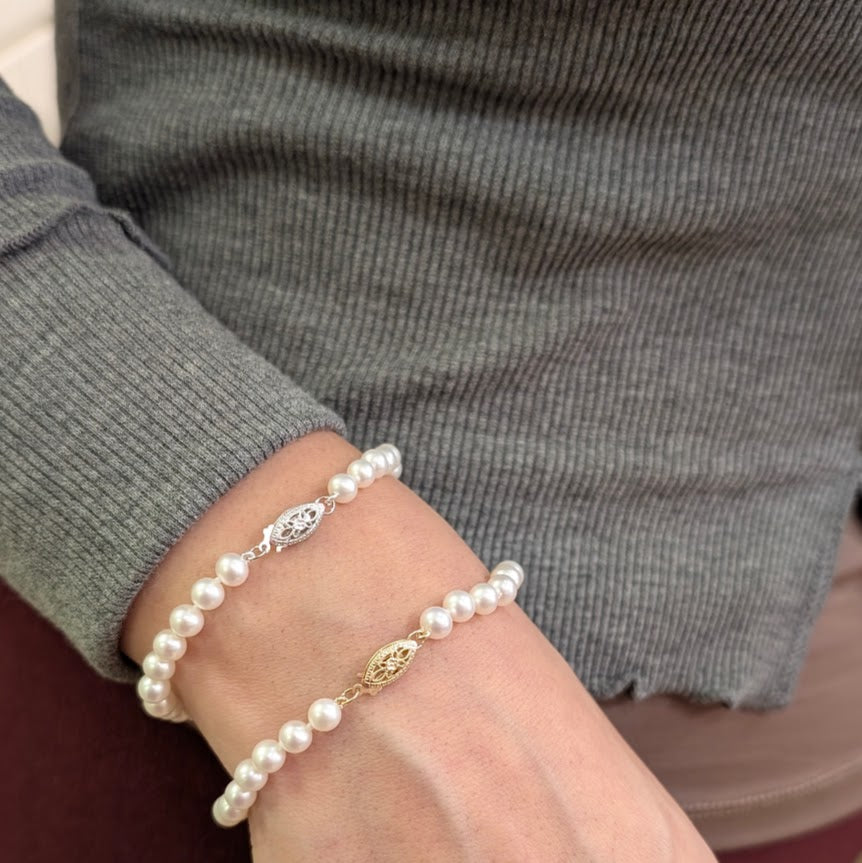 Classic Pearl Bracelet