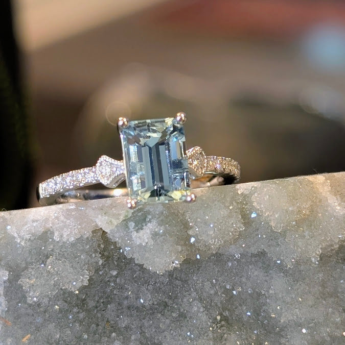 'Abigail' Aqua Ring
