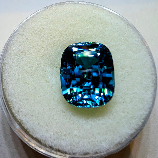 Cushion Blue Zircon, 7.11cts