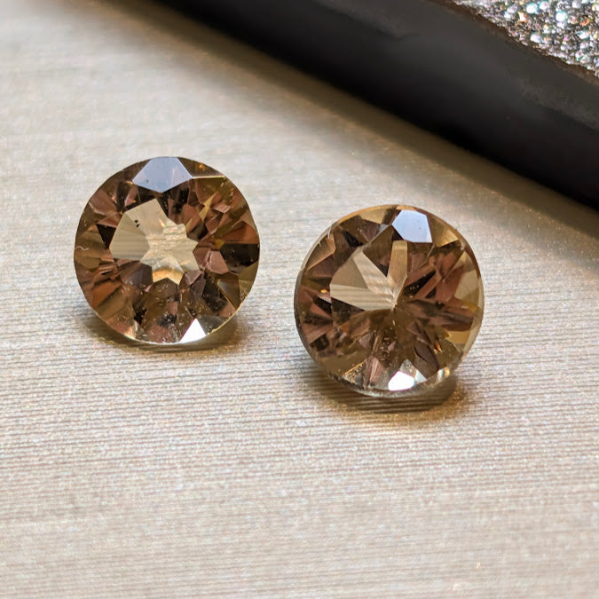 Imperial Topaz, 2=1.12cts