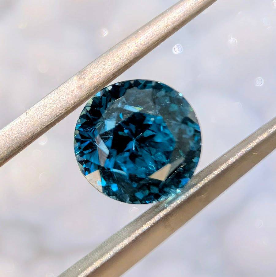Round Blue Zircon, 2.90cts