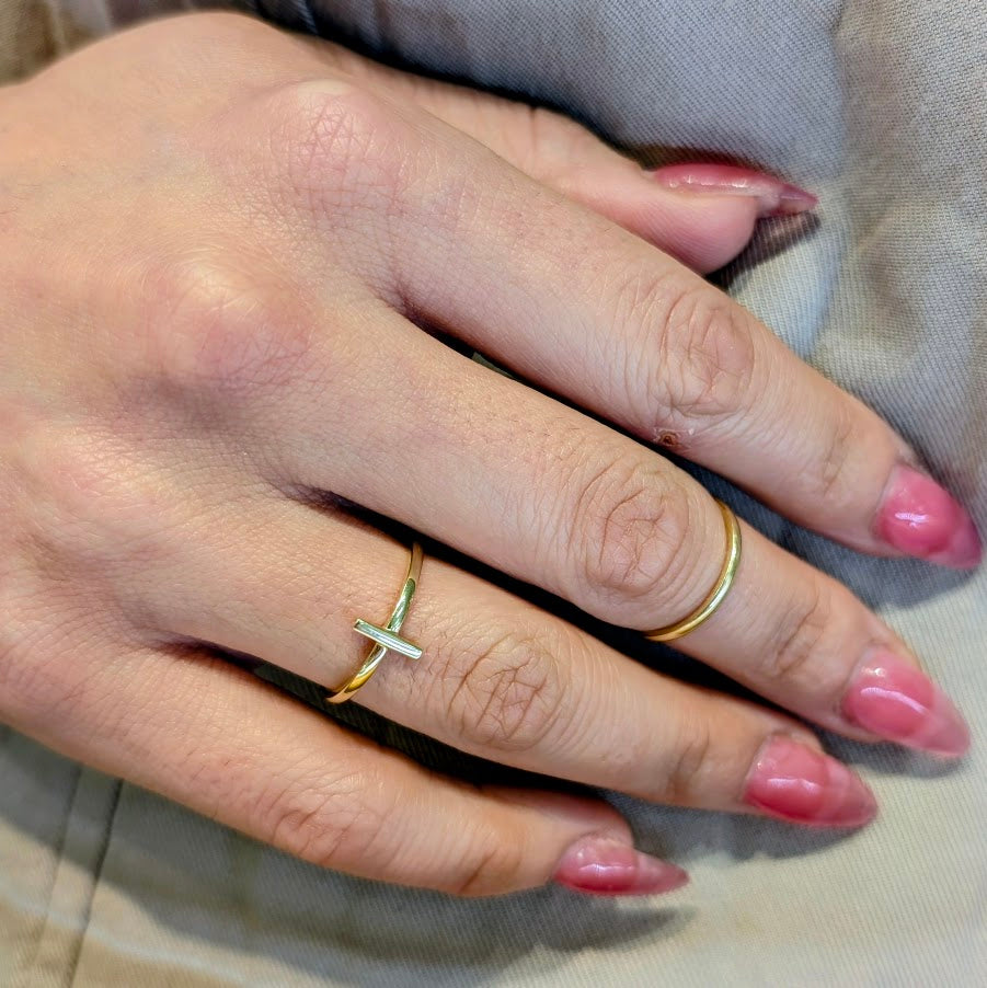 Petite Bar Ring