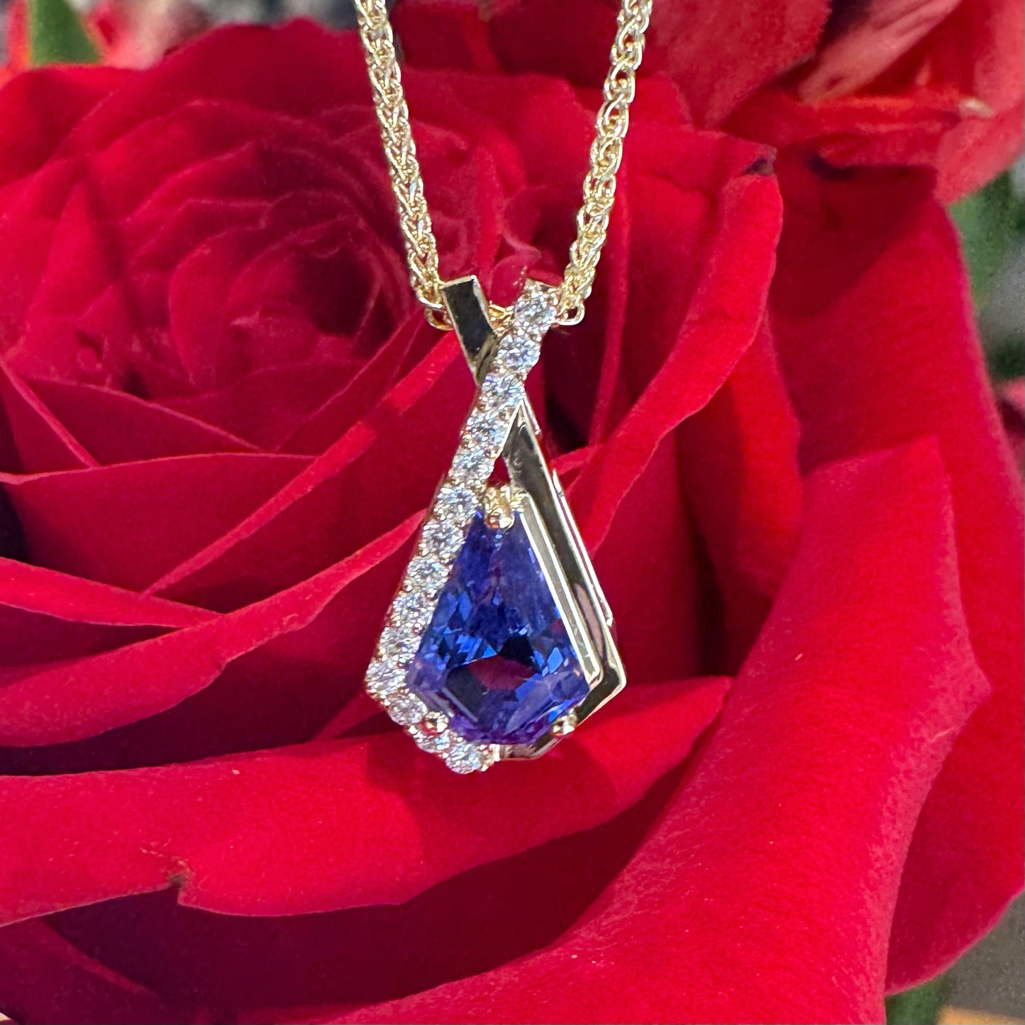 "Alexandria" Tanzanite Pendant