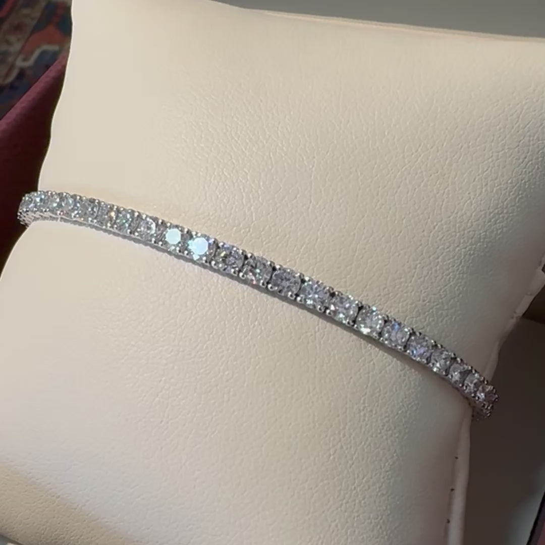 Load and play video in Gallery viewer, Lab Diamond Tennis Bracelet
