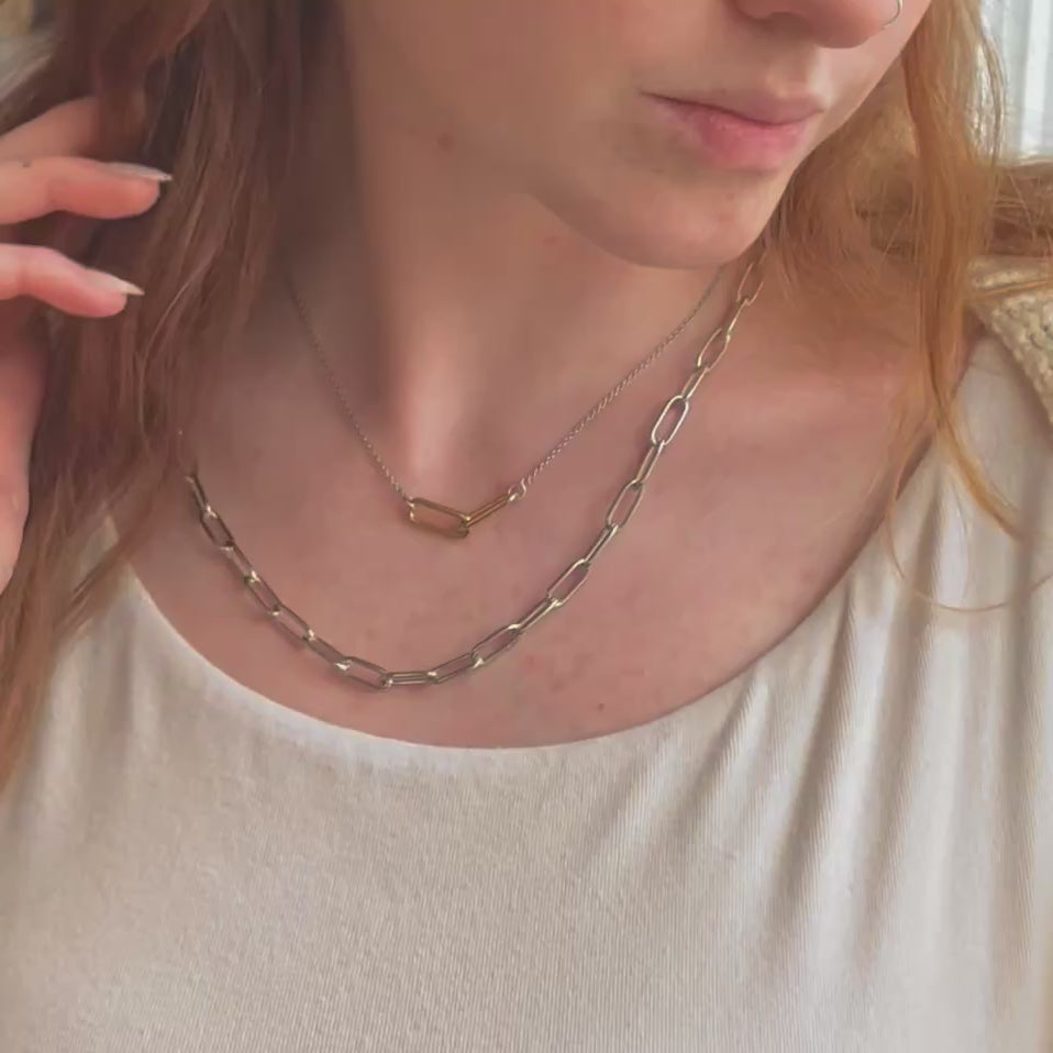 Load and play video in Gallery viewer, Paperclip Chain
