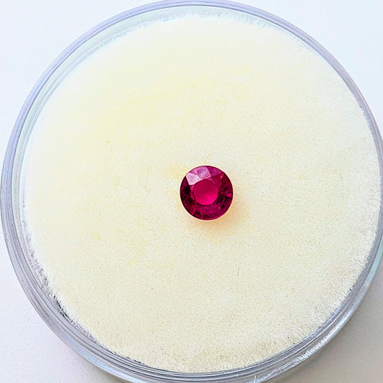 Ruby Small Round (3.5 to 4mm)