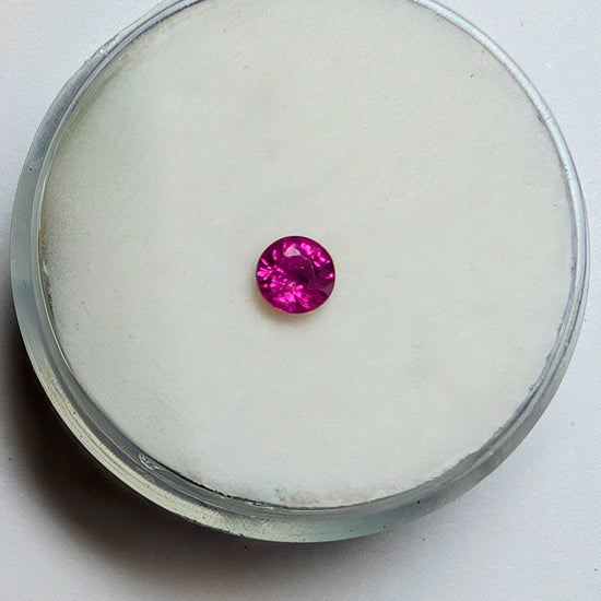 Ruby Small Round (3.5 to 4mm)