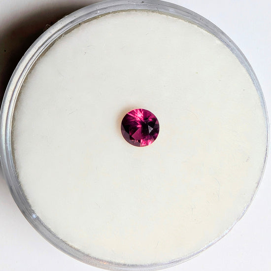 Ruby Small Round (3.5 to 4mm)