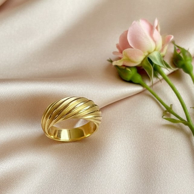 Thick Wave Ring